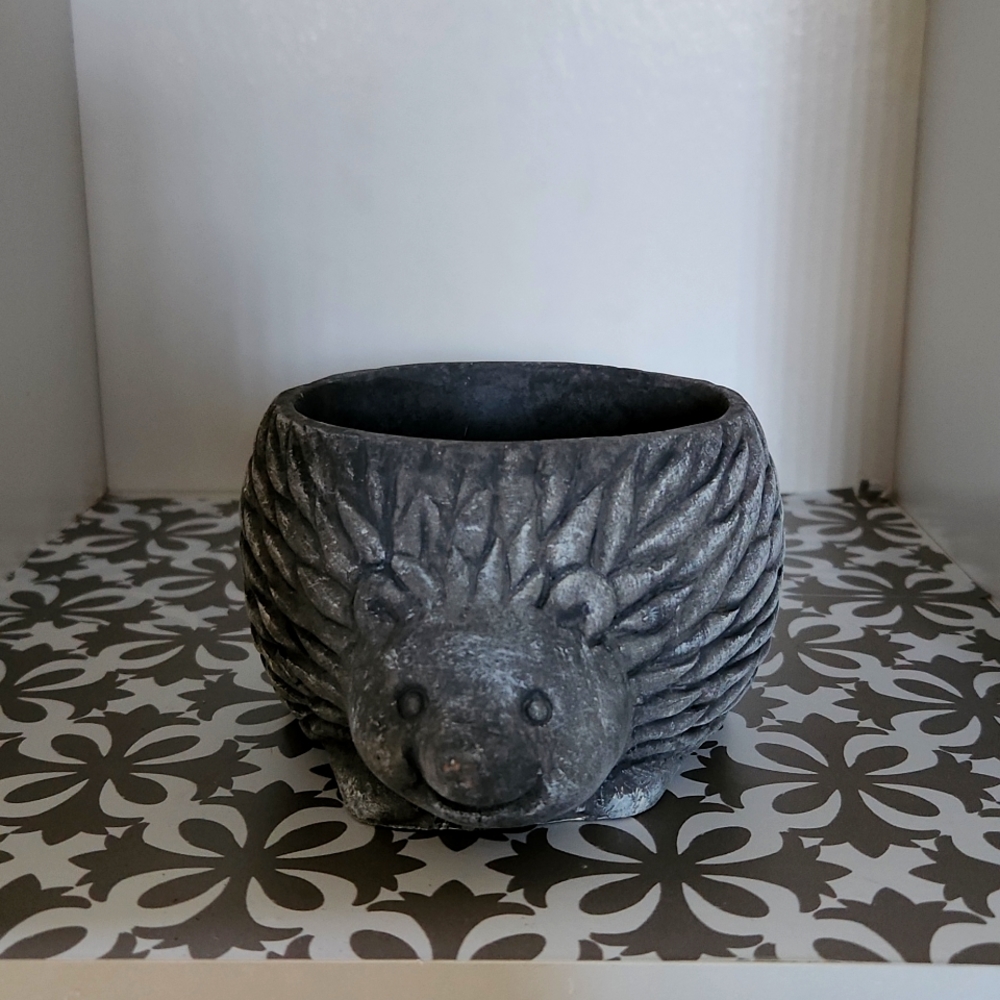 Cement planter